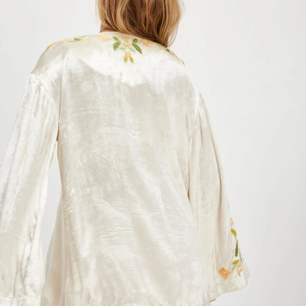 SALE!  NWT Free People Ember Embroidered Tunic size medium - Picture 2 of 7